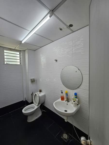 Pejabat untuk Disewa di Sri Petaling (Kuala Lumpur) - Kok KH - Bathroom - PropertyGuru.com.my