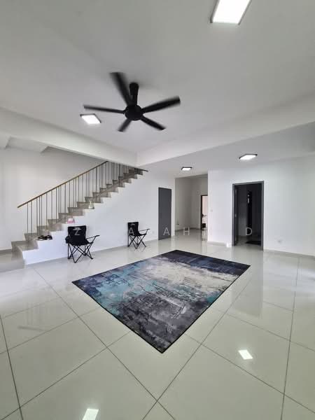 Rumah Teres 2 Tingkat untuk Dijual di Cybersouth (Dengkil) - Azira Ahmad - Living Room - PropertyGuru.com.my