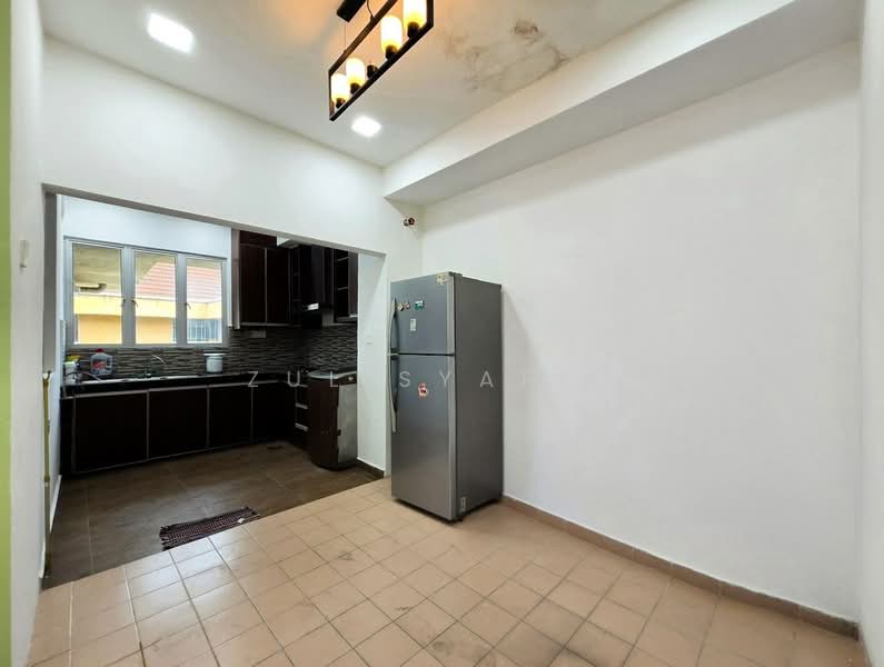 Condominium for Sale at Koi Tropika - Zul Syafiq - Kitchen - PropertyGuru.com.my