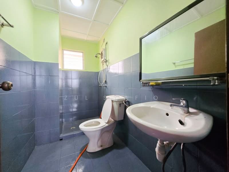 Condominium for Sale at Koi Tropika - Zul Syafiq - Bathroom - PropertyGuru.com.my