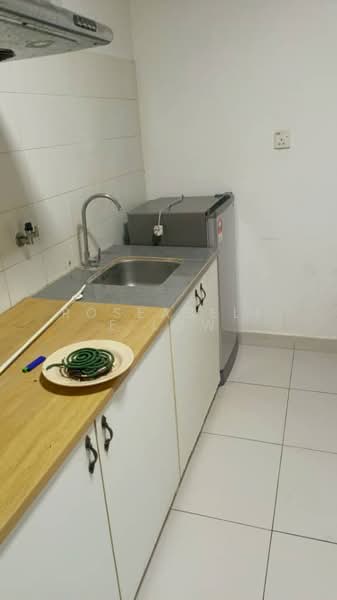 Service Residence for Sale at Domain 3 @ NeoCyber - Roseabelle Low - Kitchen - PropertyGuru.com.my