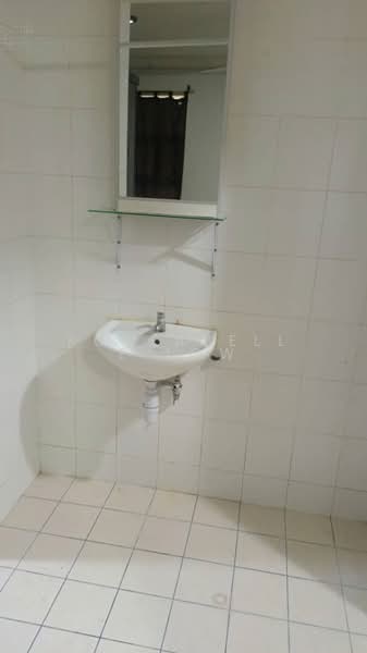 Service Residence for Sale at Domain 3 @ NeoCyber - Roseabelle Low - Bathroom - PropertyGuru.com.my