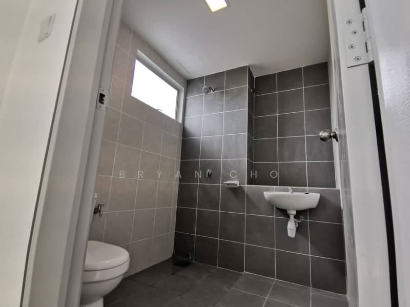 Terraced House for Sale in Kuala Selangor (Selangor) - Bryan Cho - Bathroom - PropertyGuru.com.my