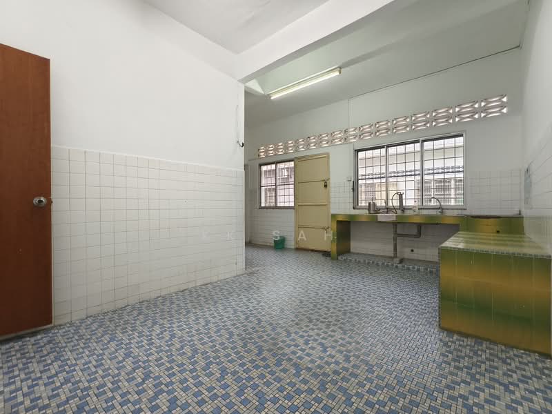 2-storey Terraced House for Sale in Taman Sri Reko (Kajang) - KK Sah - Kitchen - PropertyGuru.com.my