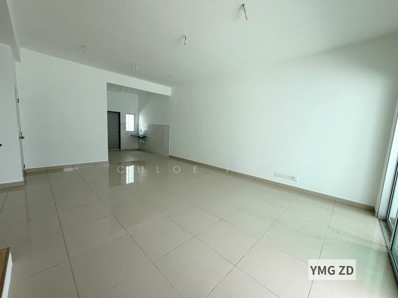 2-storey Terraced House for Sale in Kota Bayuemas (Klang) - Chloe Tan - Living Room - PropertyGuru.com.my