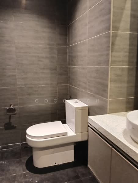Servis Apartment untuk Dijual di Expressionz Professional Suites - Coco Loh - Bathroom - PropertyGuru.com.my