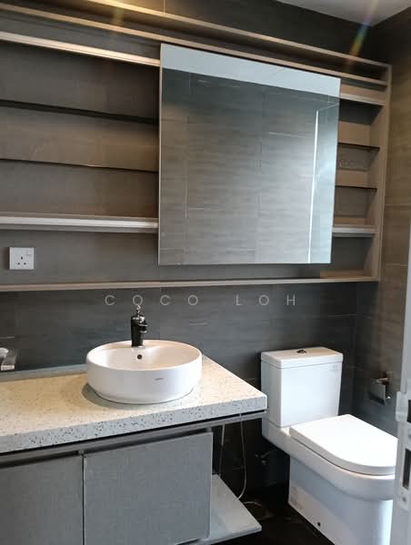 Servis Apartment untuk Dijual di Expressionz Professional Suites - Coco Loh - Bathroom - PropertyGuru.com.my
