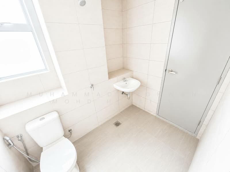 Bungalow for Sale in Amverton Hills (Sungai Buloh) - Muhammad Ridhwan Mohd Huzairi - Bathroom - PropertyGuru.com.my