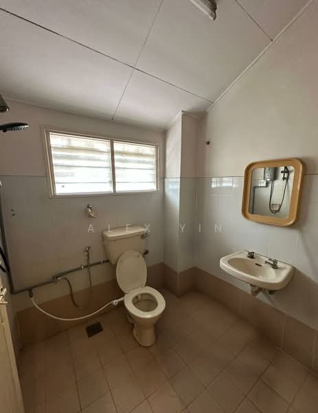 2-storey Terraced House for Sale in Usj 14 (Subang Jaya) - Alex Yin - Bathroom - PropertyGuru.com.my