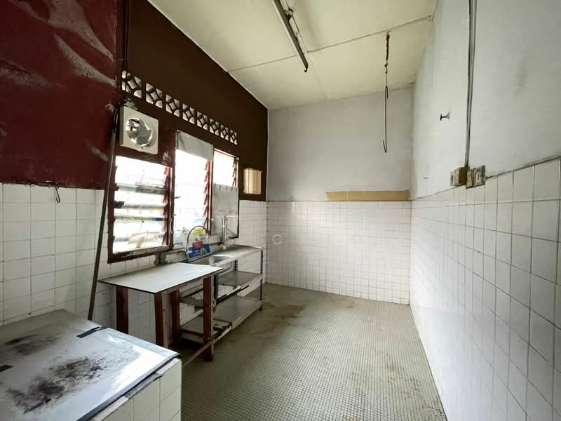 Rumah Teres 1 Tingkat untuk Dijual di Taman Ehsan (Kepong) - Yanis Cheong - Kitchen - PropertyGuru.com.my