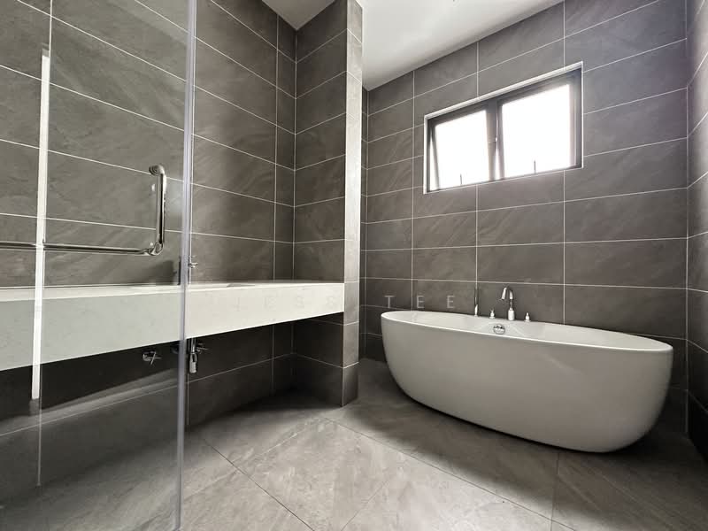 Bungalow for Sale in Setia Eco Park (Setia Alam) - Jess Tee - Bathroom - PropertyGuru.com.my