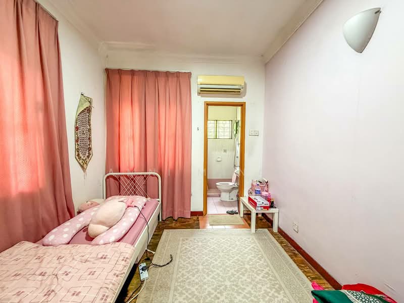 2-storey Terraced House for Sale in Alam Damai (Cheras) - Amni Manan - Bedroom - PropertyGuru.com.my