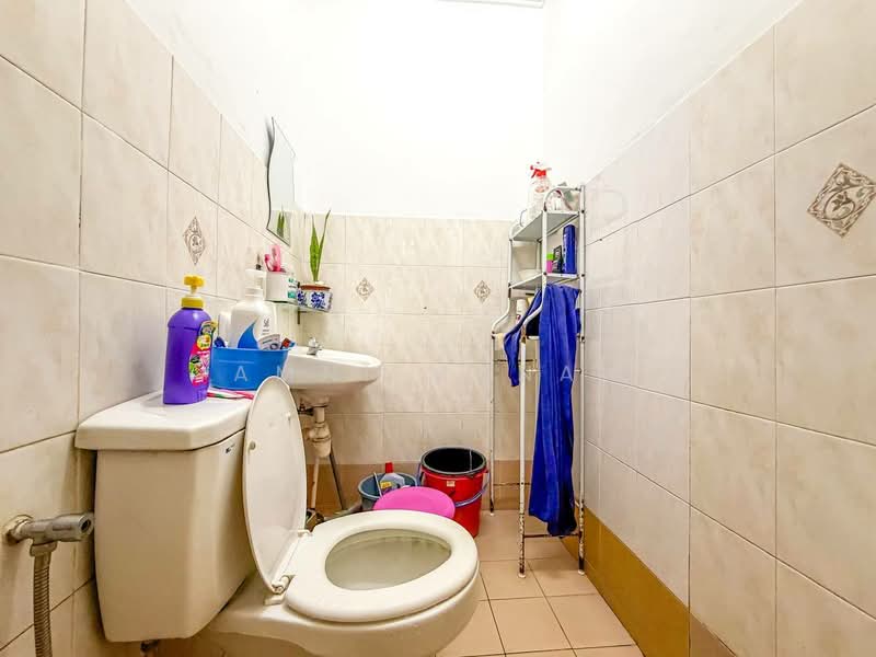 2-storey Terraced House for Sale in Alam Damai (Cheras) - Amni Manan - Bathroom - PropertyGuru.com.my