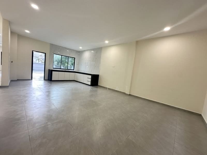 Rumah Berkembar untuk Dijual di Taman Sentosa (Johor Bahru) - Yik Tat - PropertyGuru.com.my