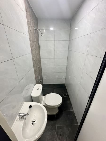 Rumah Berkembar untuk Dijual di Taman Sentosa (Johor Bahru) - Yik Tat - PropertyGuru.com.my