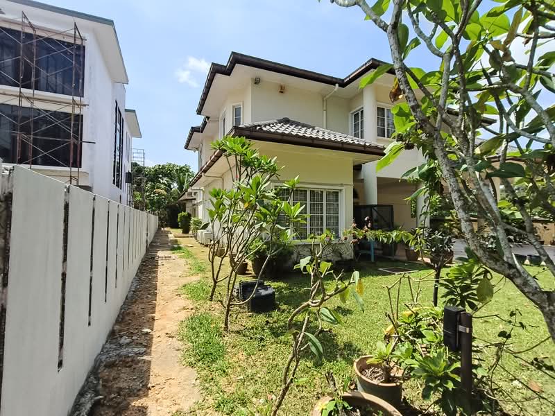 Rumah Banglo untuk Dijual di Bukit Jelutong (Shah Alam) - Rina Dasuki - Exterior - PropertyGuru.com.my