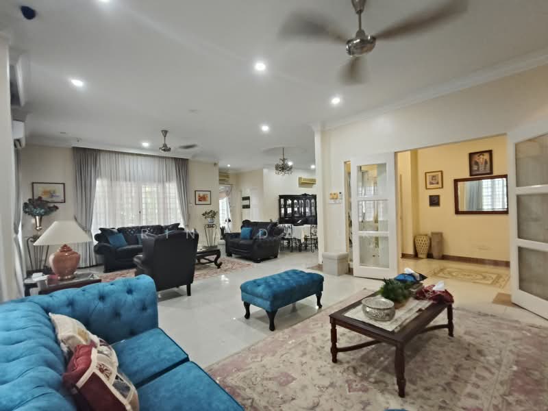 Rumah Banglo untuk Dijual di Bukit Jelutong (Shah Alam) - Rina Dasuki - Living Room - PropertyGuru.com.my