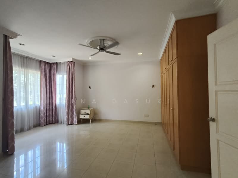 Rumah Banglo untuk Dijual di Bukit Jelutong (Shah Alam) - Rina Dasuki - Bedroom - PropertyGuru.com.my