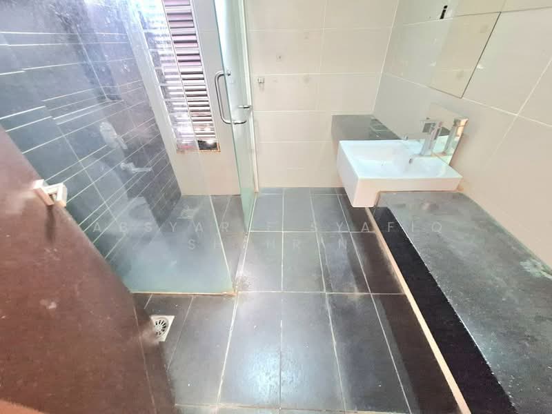 Terraced House for Sale in Alam Impian (Shah Alam) - Absyarie Syafiq Shahrin - Bathroom - PropertyGuru.com.my