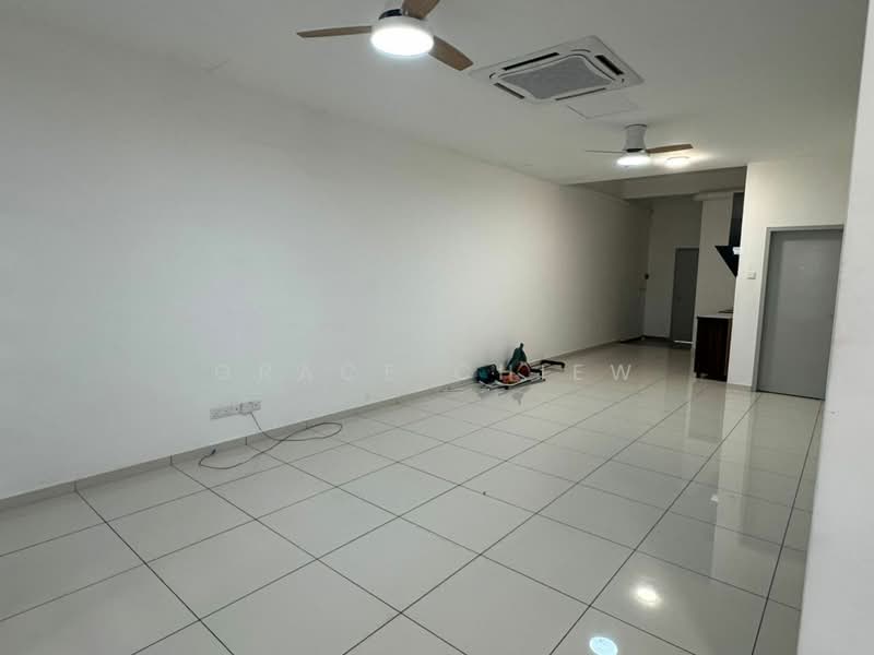 2-storey Terraced House for Rent in Muar (Johor) - Grace Chiew - Living Room - PropertyGuru.com.my