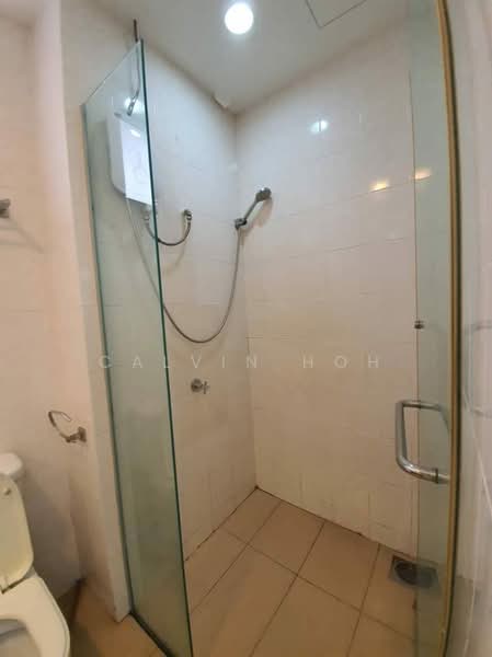 Kediaman Servis untuk Dijual di Serviced Residence @ Casa Tiara - Calvin Hoh - Bathroom - PropertyGuru.com.my