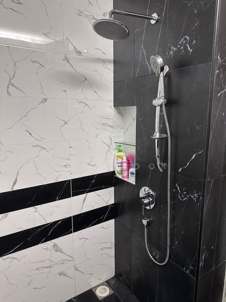 Condominium for Rent at QuayWest Residence - Kayla Ooi - Bathroom - PropertyGuru.com.my