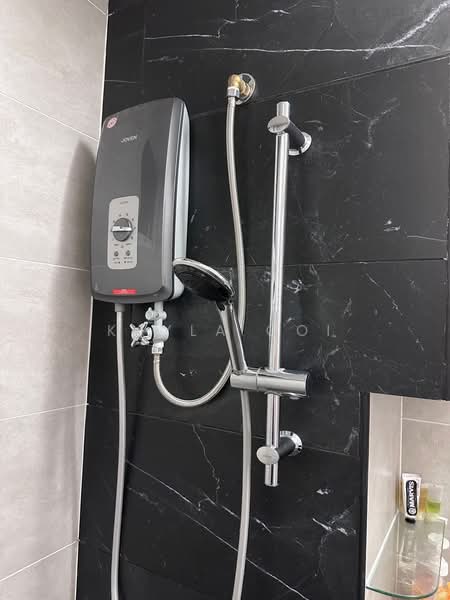 Condominium for Rent at QuayWest Residence - Kayla Ooi - Bathroom - PropertyGuru.com.my