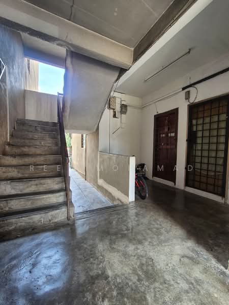 Apartment for Sale at Pangsapuri Orkid - Reen Mohamad - Entrance - PropertyGuru.com.my