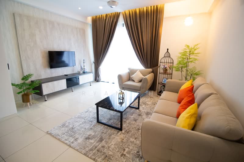 Servis Apartment untuk Dijual di Tropical Villa - Bryan Cho - Living Room - PropertyGuru.com.my