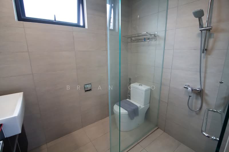 Servis Apartment untuk Dijual di Tropical Villa - Bryan Cho - Bathroom - PropertyGuru.com.my