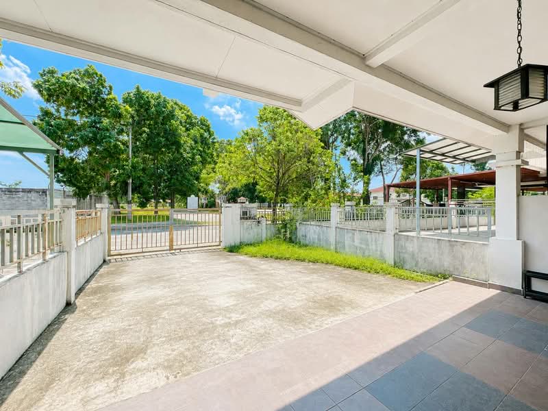 2-storey Terraced House for Sale in Bandar Puteri Klang (Klang) - Hairi Halim - Exterior - PropertyGuru.com.my