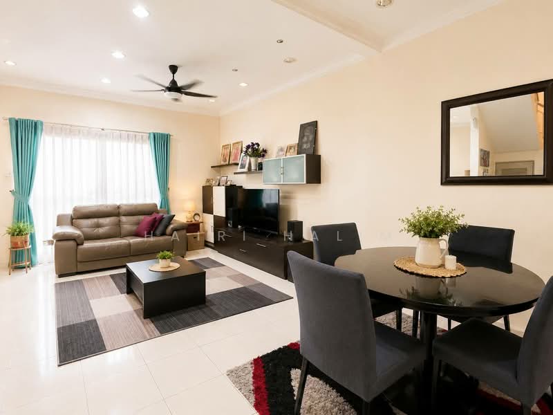 2-storey Terraced House for Sale in Bandar Puteri Klang (Klang) - Hairi Halim - Living Room - PropertyGuru.com.my