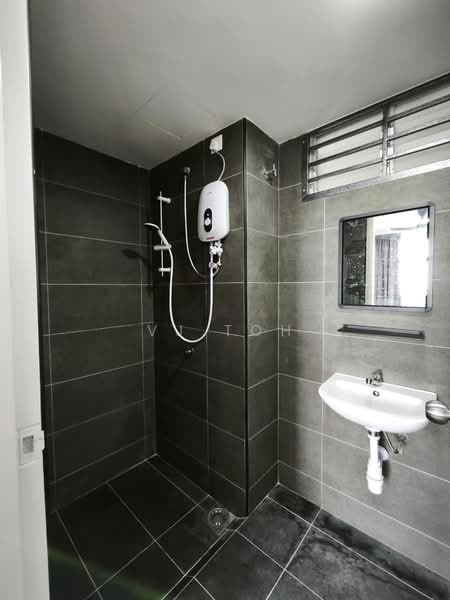 Servis Apartment untuk Disewa di Midas @ Seri Alam - VJ Toh - Bathroom - PropertyGuru.com.my