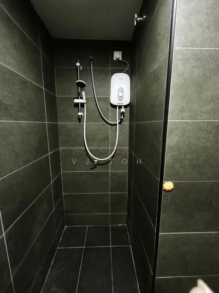 Servis Apartment untuk Disewa di Midas @ Seri Alam - VJ Toh - Bathroom - PropertyGuru.com.my