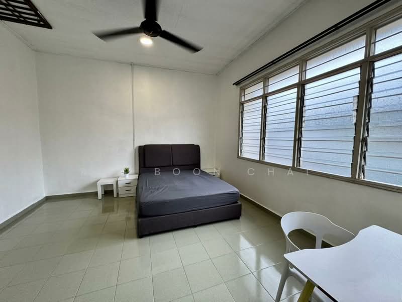 Rumah Teres 2 Tingkat untuk Disewa di Taman Pelangi (Johor Bahru) - Ang Boon Chai - Bedroom - PropertyGuru.com.my