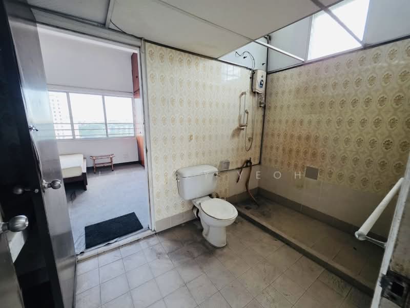 Apartment for Sale at Sunrise Tower - Jeffrey Yeoh - Bathroom - PropertyGuru.com.my