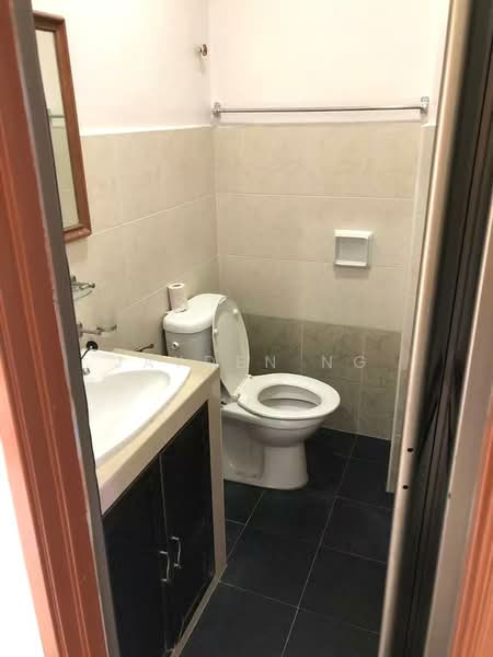 Rumah Teres 2 Tingkat untuk Dijual di Taman Setia Indah (Tebrau) - Jayden Ng - Bathroom - PropertyGuru.com.my