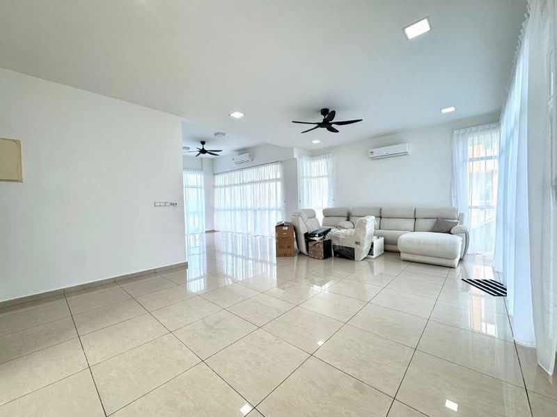 Rumah Banglo untuk Disewa di Horizon Hills (Iskandar Puteri (Nusajaya)) - Ember Lim - Living Room - PropertyGuru.com.my