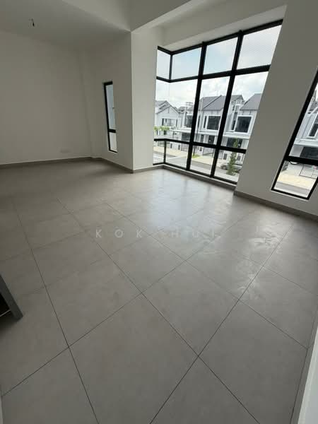 2-storey Terraced House for Sale in Setia Eco Cascadia (Tebrau) - Kok Hui - Living Room - PropertyGuru.com.my