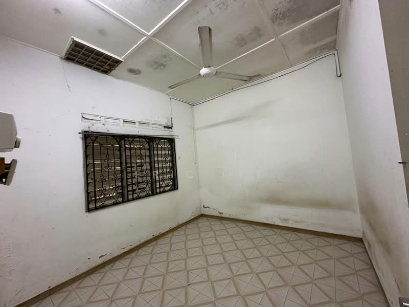 Rumah Teres 1 Tingkat untuk Dijual di Taman Ungku Tun Aminah (Skudai) - Eric Lee - Interior - PropertyGuru.com.my