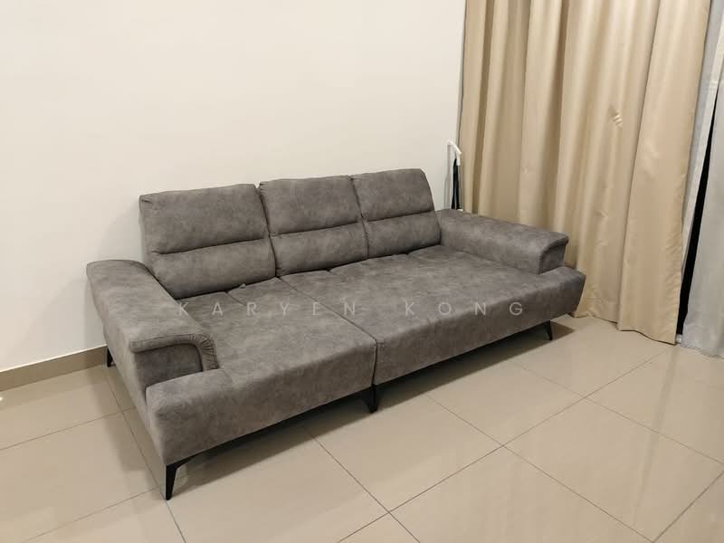 Servis Apartment untuk Disewa di SkyLake Residence - Karyen Kong - Living Room - PropertyGuru.com.my