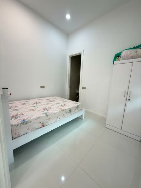 Bungalow for Sale in Kawasan Perumahan Sungai Emas (Batu Ferringhi) - Darren Lye - Bedroom - PropertyGuru.com.my