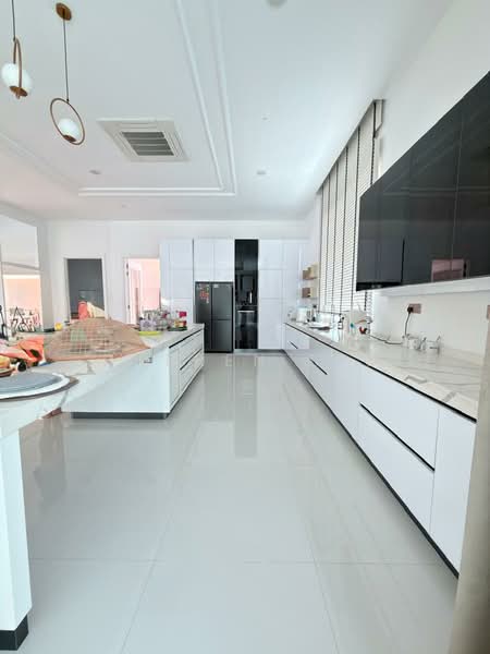 Bungalow for Sale in Kawasan Perumahan Sungai Emas (Batu Ferringhi) - Darren Lye - Kitchen - PropertyGuru.com.my