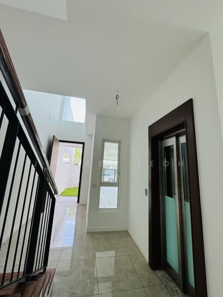 3-storey Terraced House for Sale in Tanjung Tokong (Penang) - Jeffrey Yeoh - Entrance - PropertyGuru.com.my