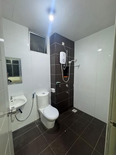 Pangsapuri untuk Disewa di East Bay (Seri Bayan) - MJ Lai - Bathroom - PropertyGuru.com.my