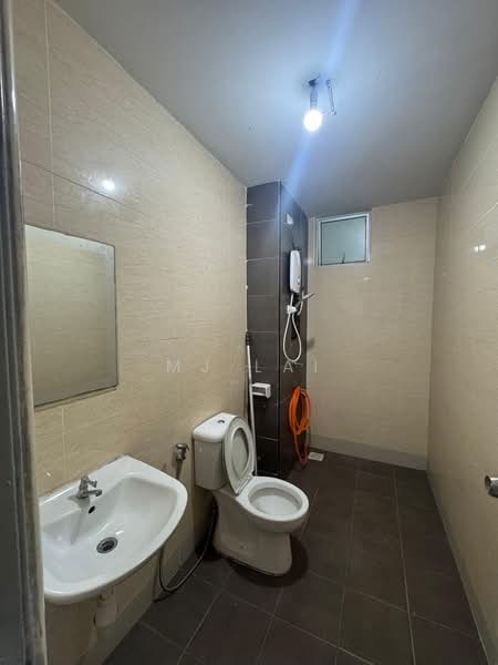 Pangsapuri untuk Disewa di East Bay (Seri Bayan) - MJ Lai - Bathroom - PropertyGuru.com.my
