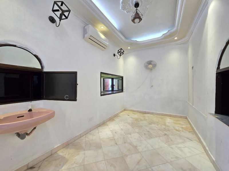 1-storey Terraced House for Sale in Taman Johor Jaya (Johor Bahru) - Calvin Lee - Interior - PropertyGuru.com.my