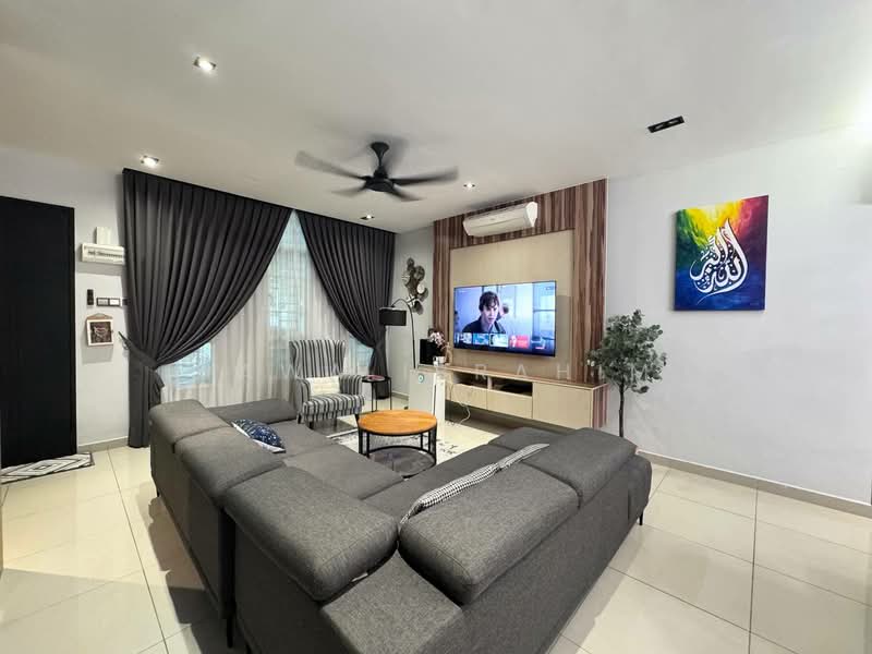 2-storey Terraced House for Sale in Kajang (Selangor) - Hawa Ibrahim - Living Room - PropertyGuru.com.my