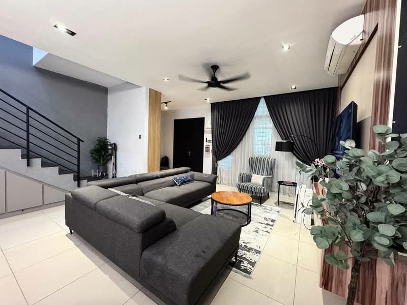 2-storey Terraced House for Sale in Kajang (Selangor) - Hawa Ibrahim - Living Room - PropertyGuru.com.my