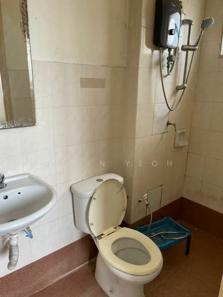 Service Residence for Sale at Casa Subang - Bryan Yeoh - Bathroom - PropertyGuru.com.my